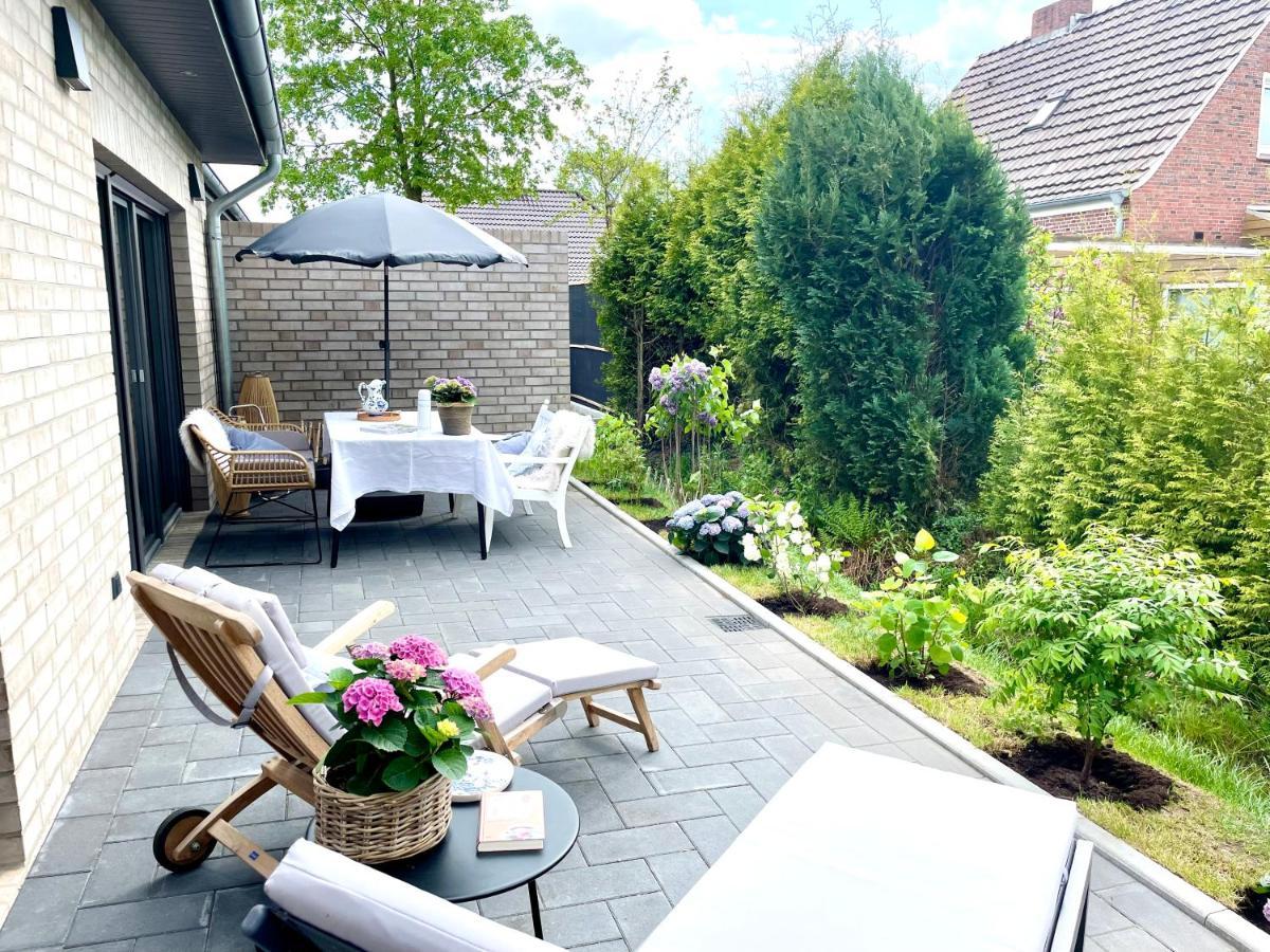 Freya Blue Ferienhaus Weener Eksteriør billede